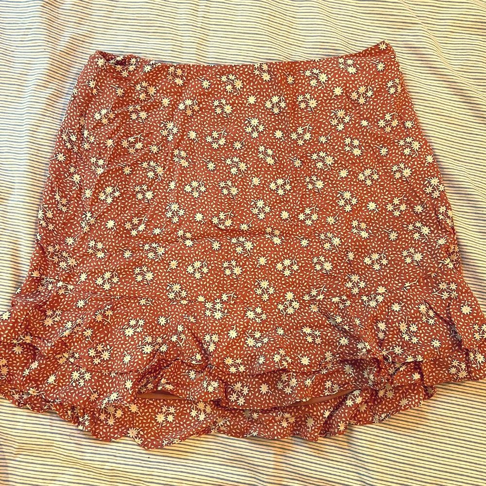 Cute flowy flower mini